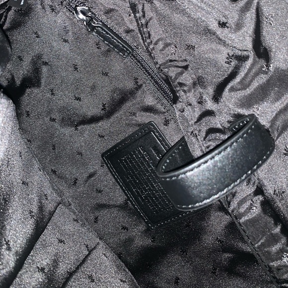 🌟MICHAEL KORS🌟MENS Kent Large Nylon Messenger - Picture 10 of 13